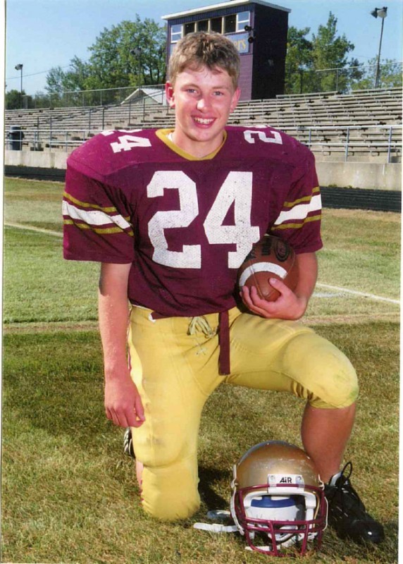 rianfootball3-572x800