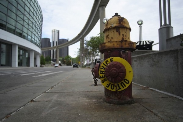 Hydrant near Renaissance Ctr_ZPS_WATER__0029