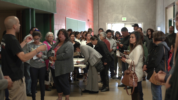 Juarez bracero crowd2