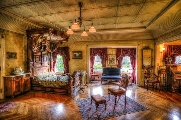 Mrs. Winchester’s main bedroom.