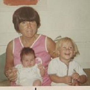 Seggel (the smallest one) with her mother and a relative. 
