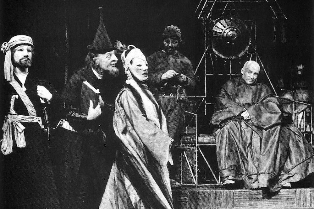 The Theatrical Concept Powerful Enough to Break a Trumpian Spell | Zocalo Public Square • Arizona State University • Smithsonian