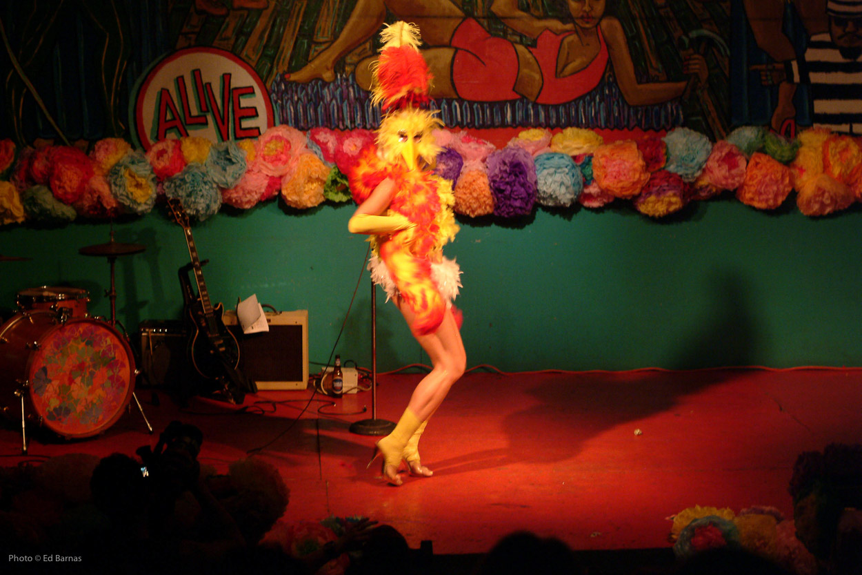 Neo-Burlesque Slaps Glitter on Feminism and Makes It Shine | Zocalo Public Square • Arizona State University • Smithsonian