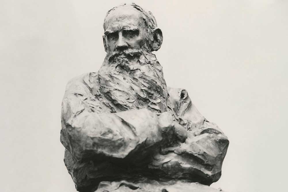 How Literature Became a Weapon in Russia’s Culture Wars | Zocalo Public Square • Arizona State University • Smithsonian